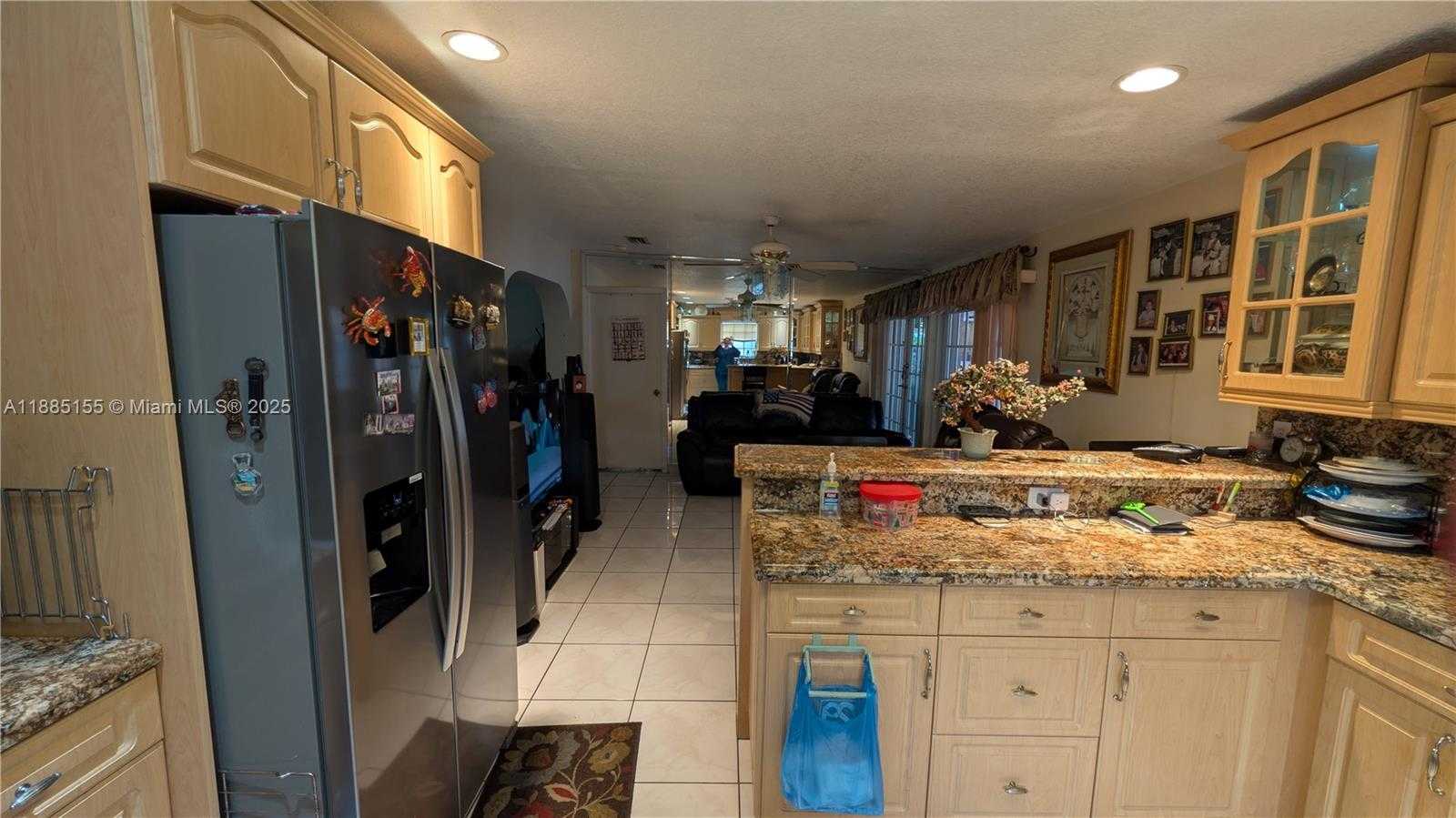 Small Image of 900 WEST 50TH PL, Hialeah Number 5