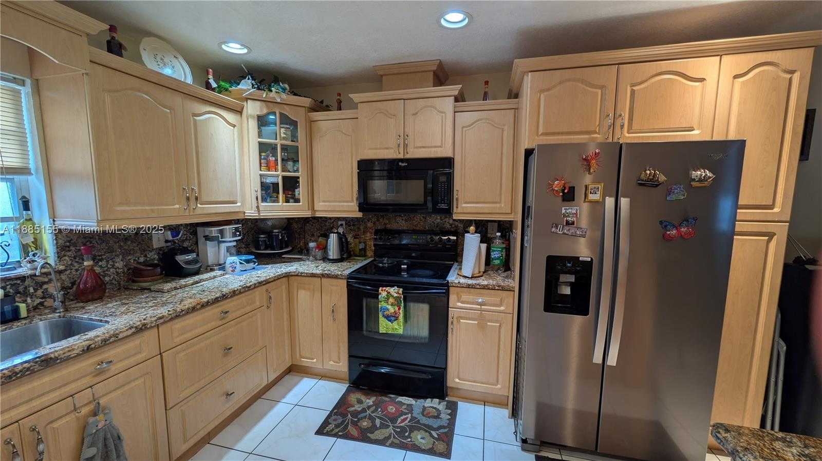 Small Image of 900 WEST 50TH PL, Hialeah Number 6