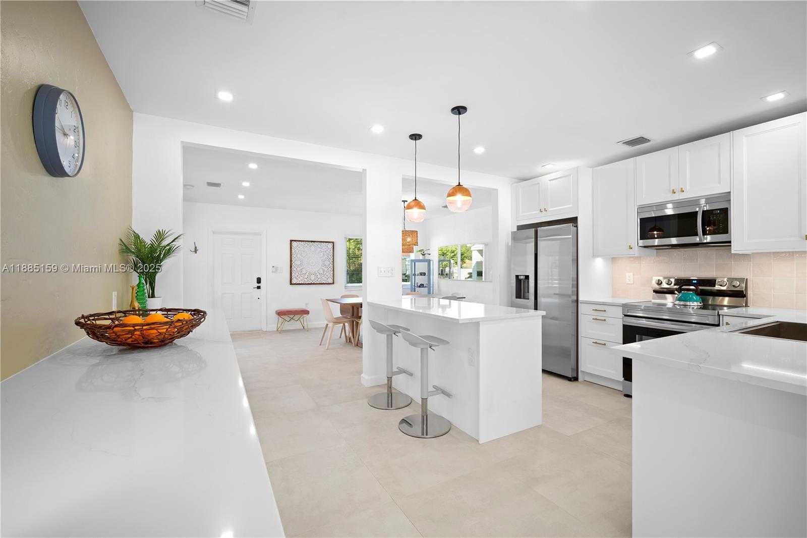 Small Image of 1360 NORTH EAST 138TH ST, North Miami Number 12