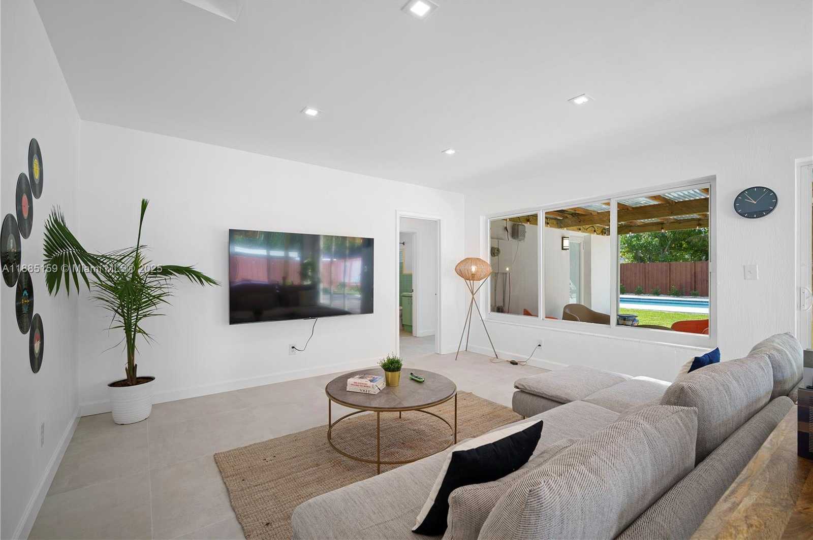 Small Image of 1360 NORTH EAST 138TH ST, North Miami Number 21