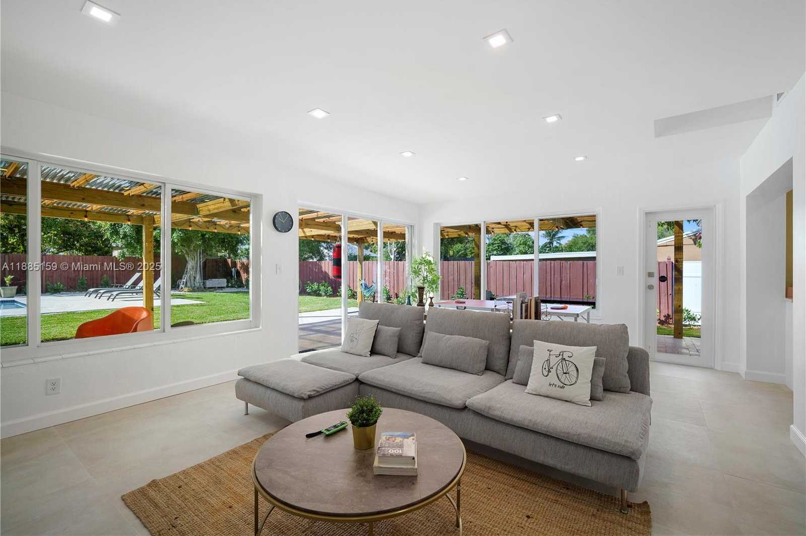 Small Image of 1360 NORTH EAST 138TH ST, North Miami Number 22