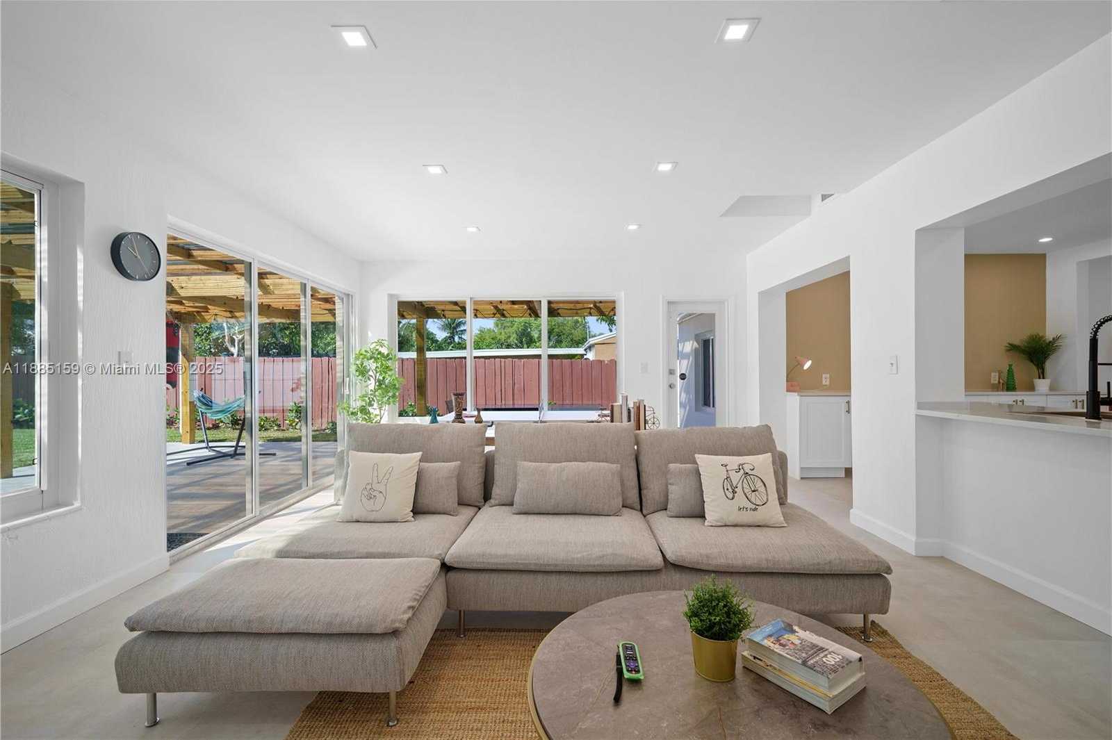Small Image of 1360 NORTH EAST 138TH ST, North Miami Number 23