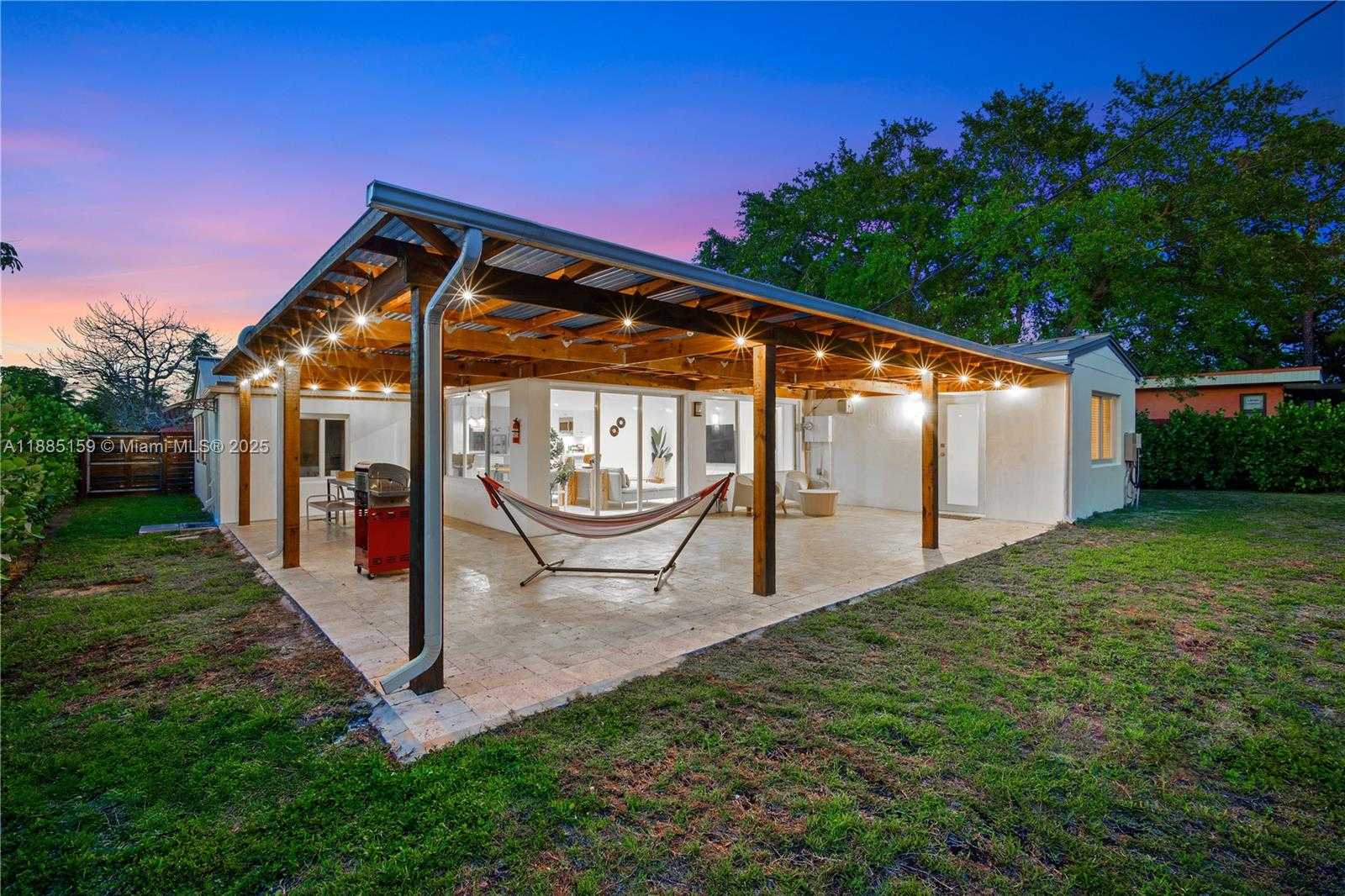 Small Image of 1360 NORTH EAST 138TH ST, North Miami Number 43