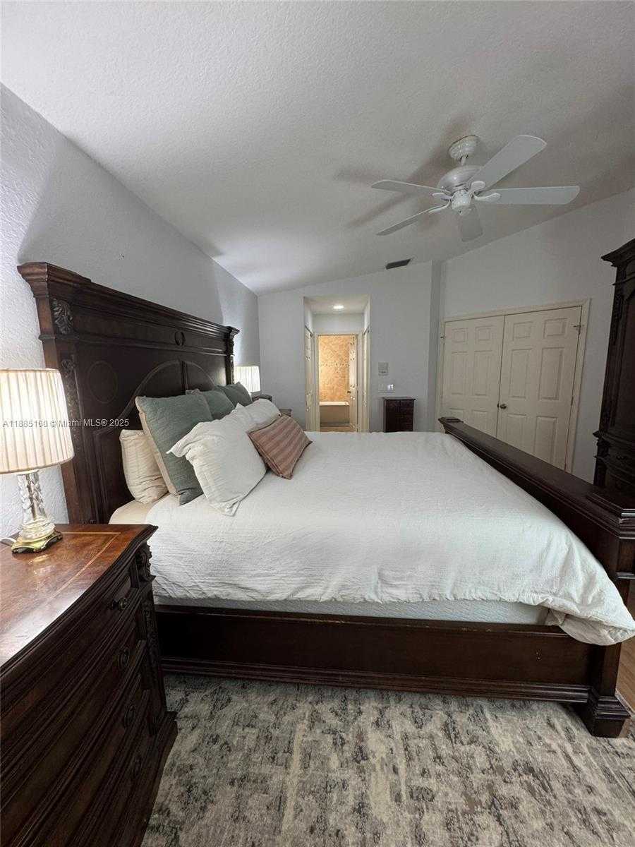 Small Image of 18350 CORAL SANDS WAY, Boca Raton Number 10
