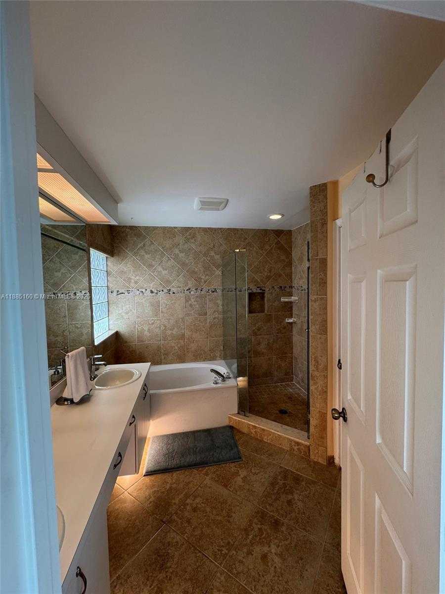 Small Image of 18350 CORAL SANDS WAY, Boca Raton Number 11