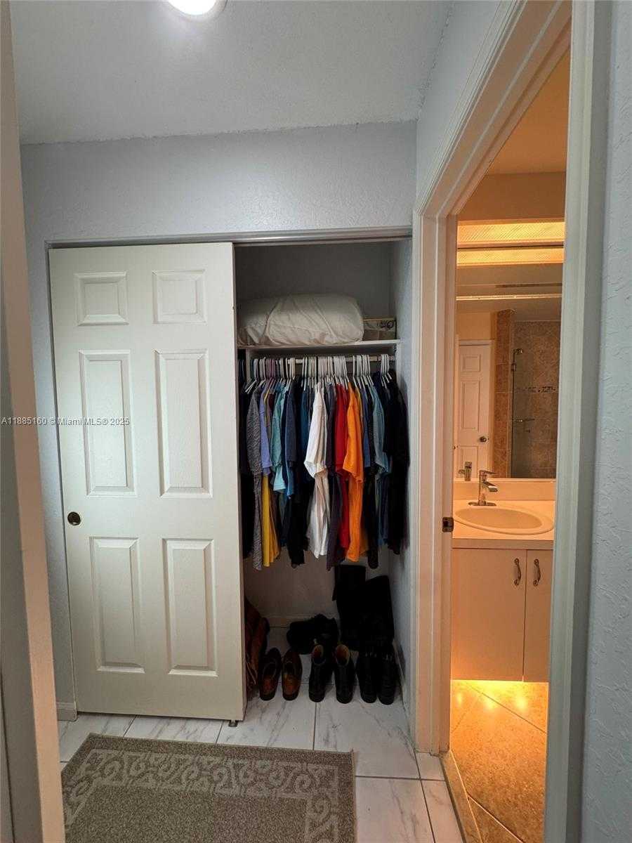 Small Image of 18350 CORAL SANDS WAY, Boca Raton Number 16