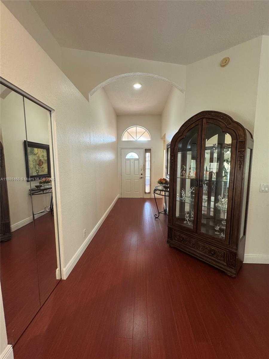 Small Image of 18350 CORAL SANDS WAY, Boca Raton Number 3