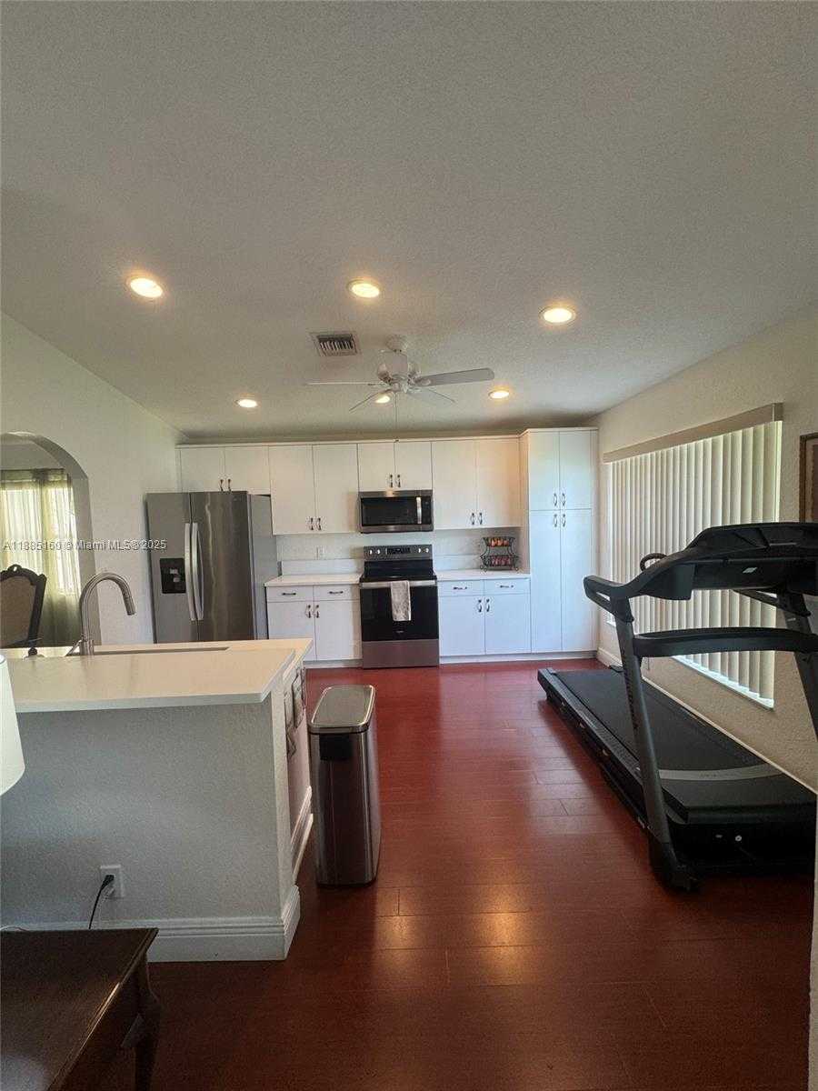Small Image of 18350 CORAL SANDS WAY, Boca Raton Number 6
