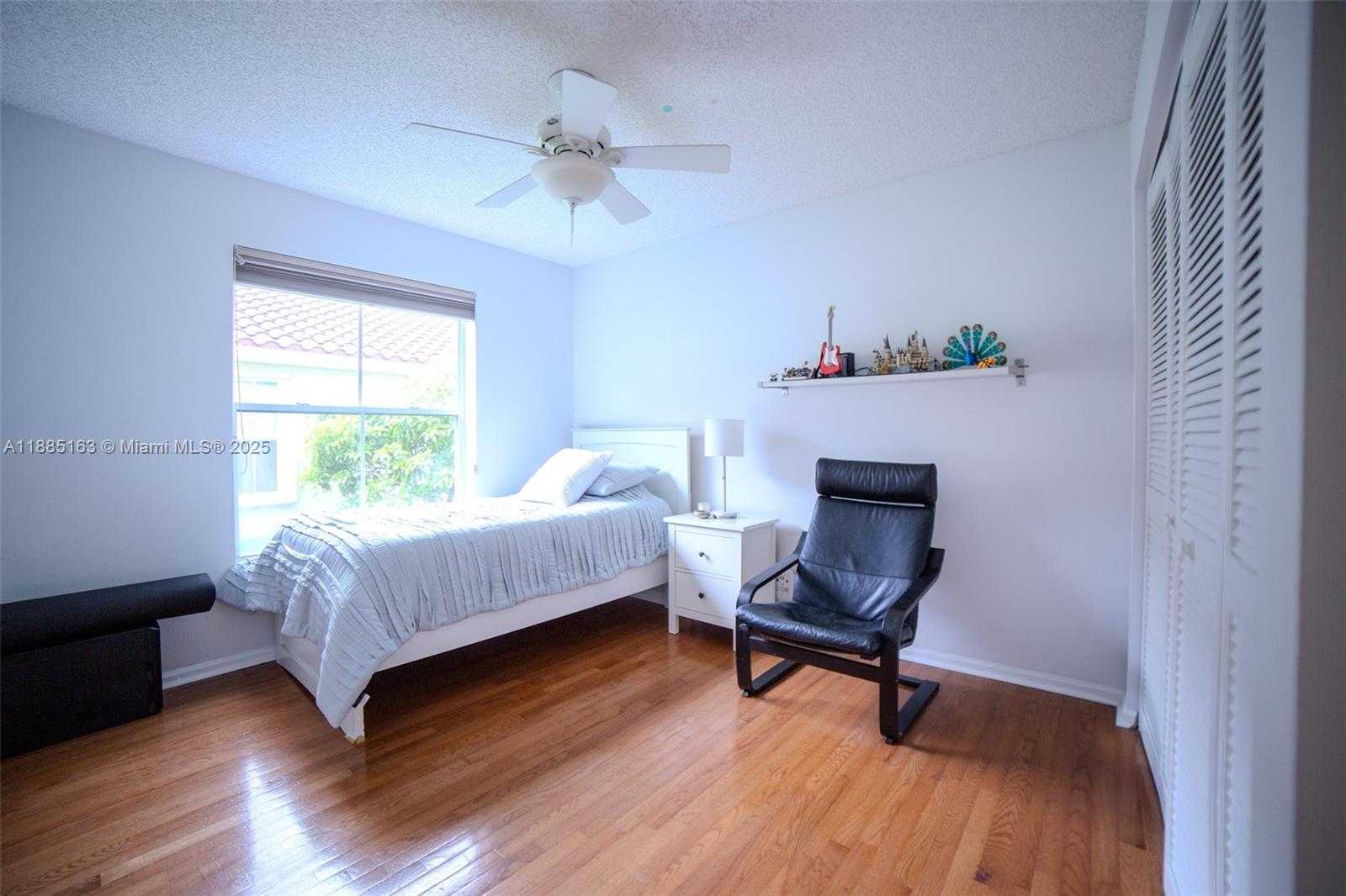 Small Image of 667 CARRINGTON LN, Weston Number 14