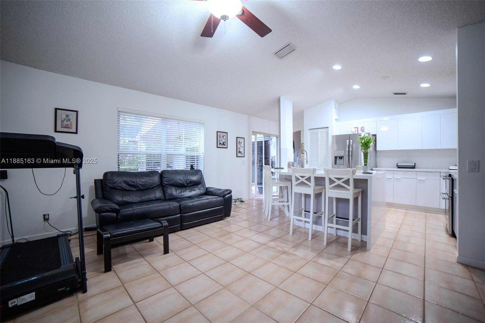Small Image of 667 CARRINGTON LN, Weston Number 27