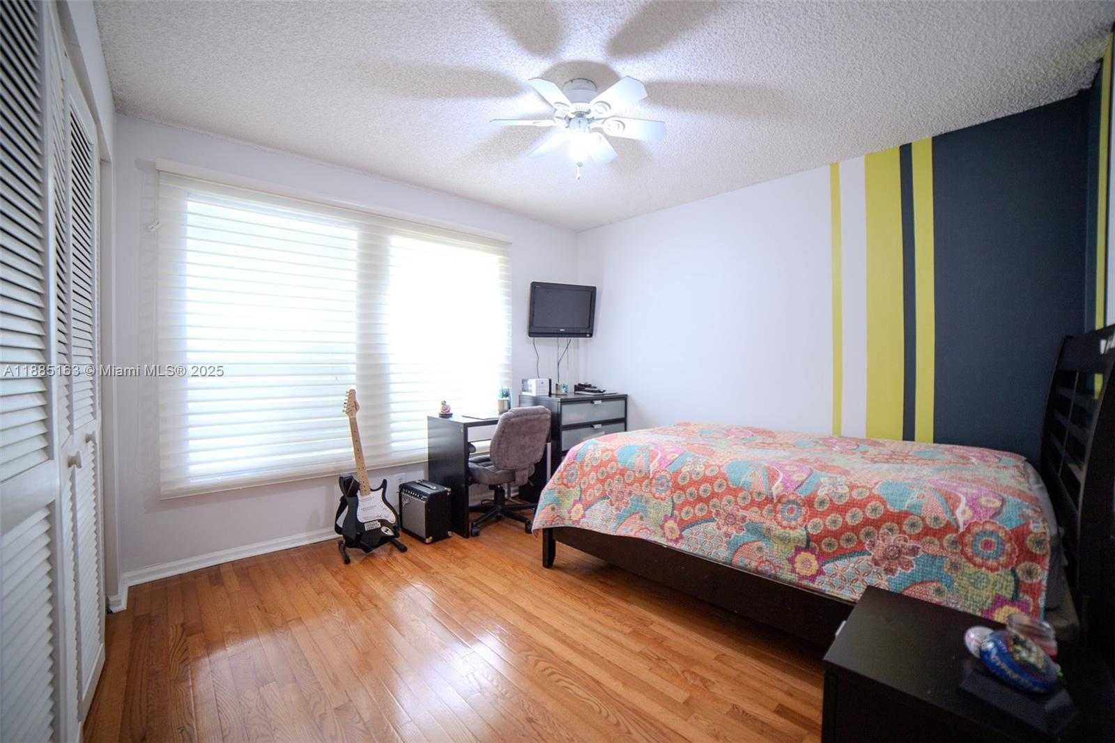 Small Image of 667 CARRINGTON LN, Weston Number 7
