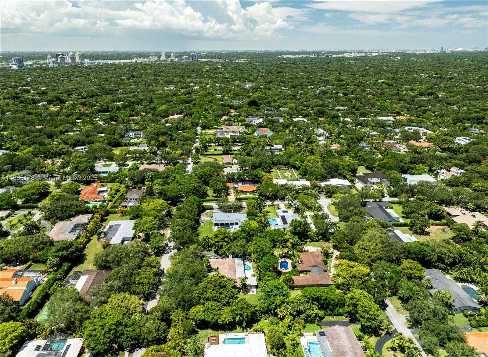 Small Image of 11905 SOUTH WEST 67TH AVE, Pinecrest Number 37