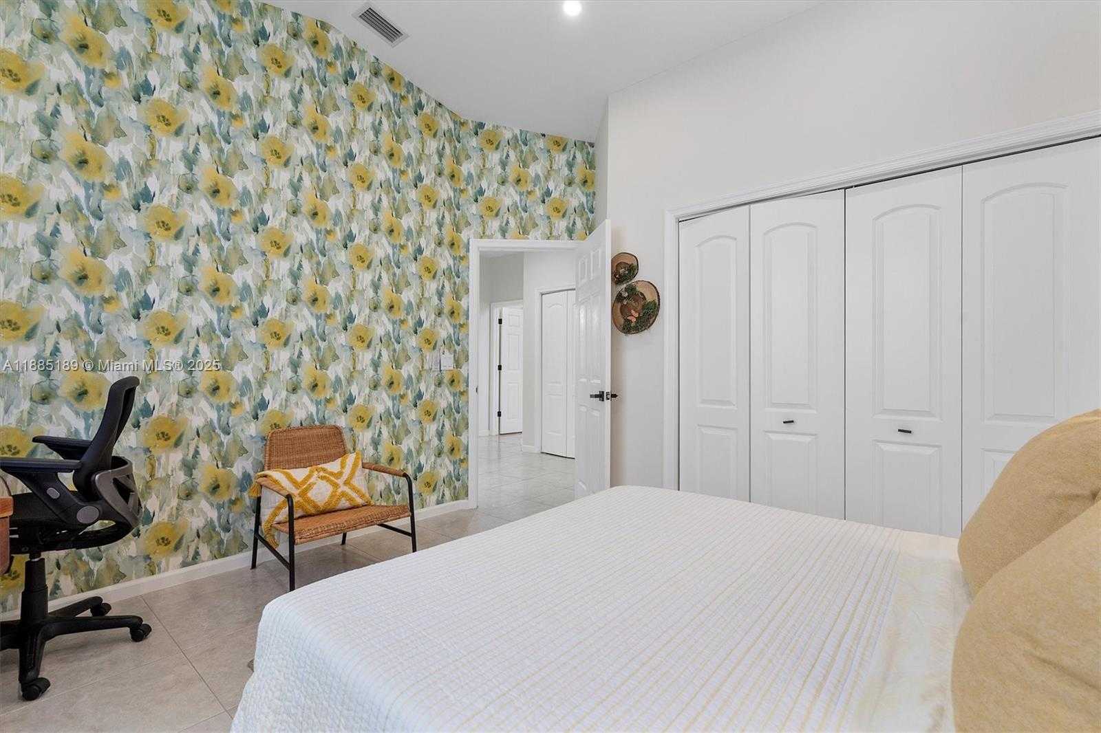 Small Image of 430 ALEXANDRA CIR, Weston Number 20