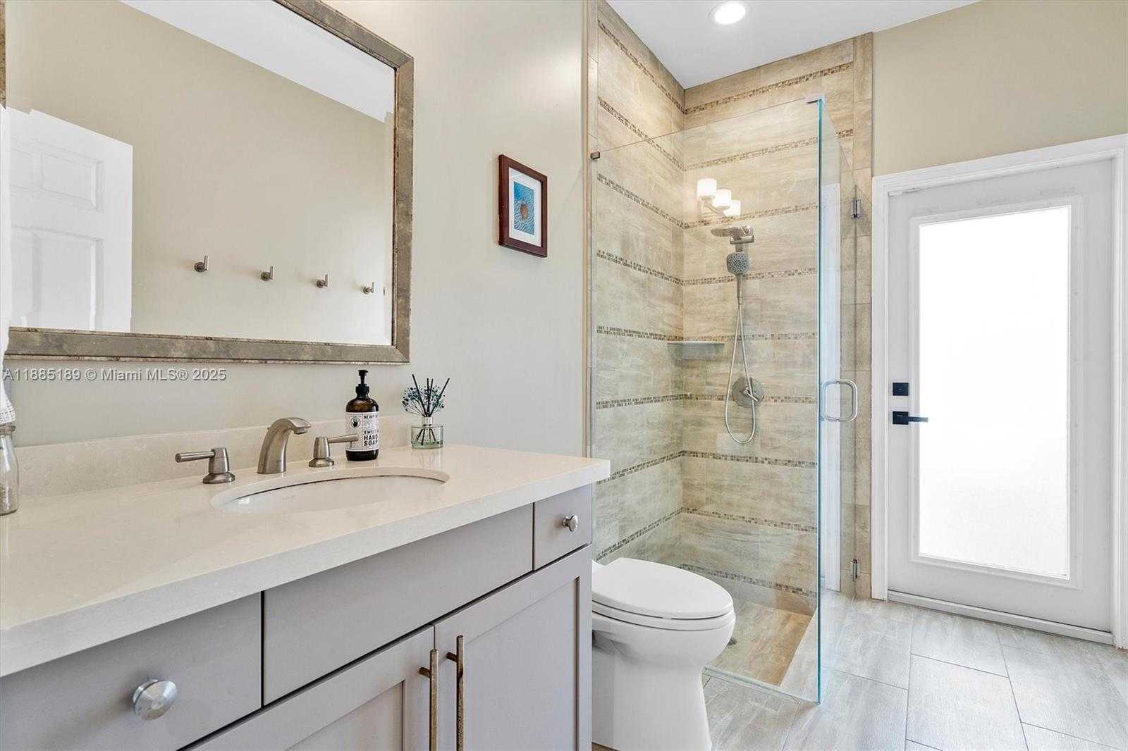 Small Image of 430 ALEXANDRA CIR, Weston Number 22