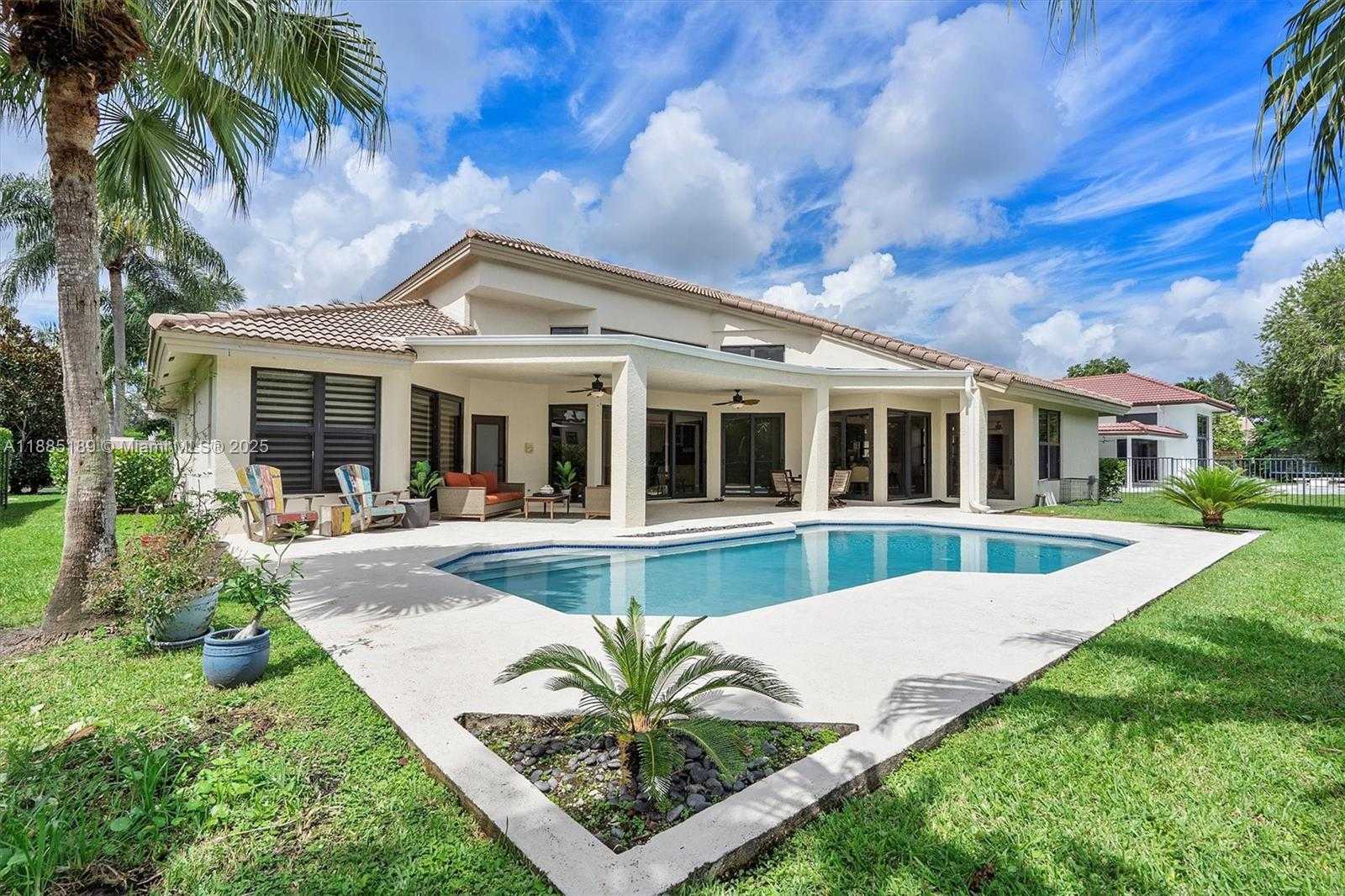 Small Image of 430 ALEXANDRA CIR, Weston Number 25