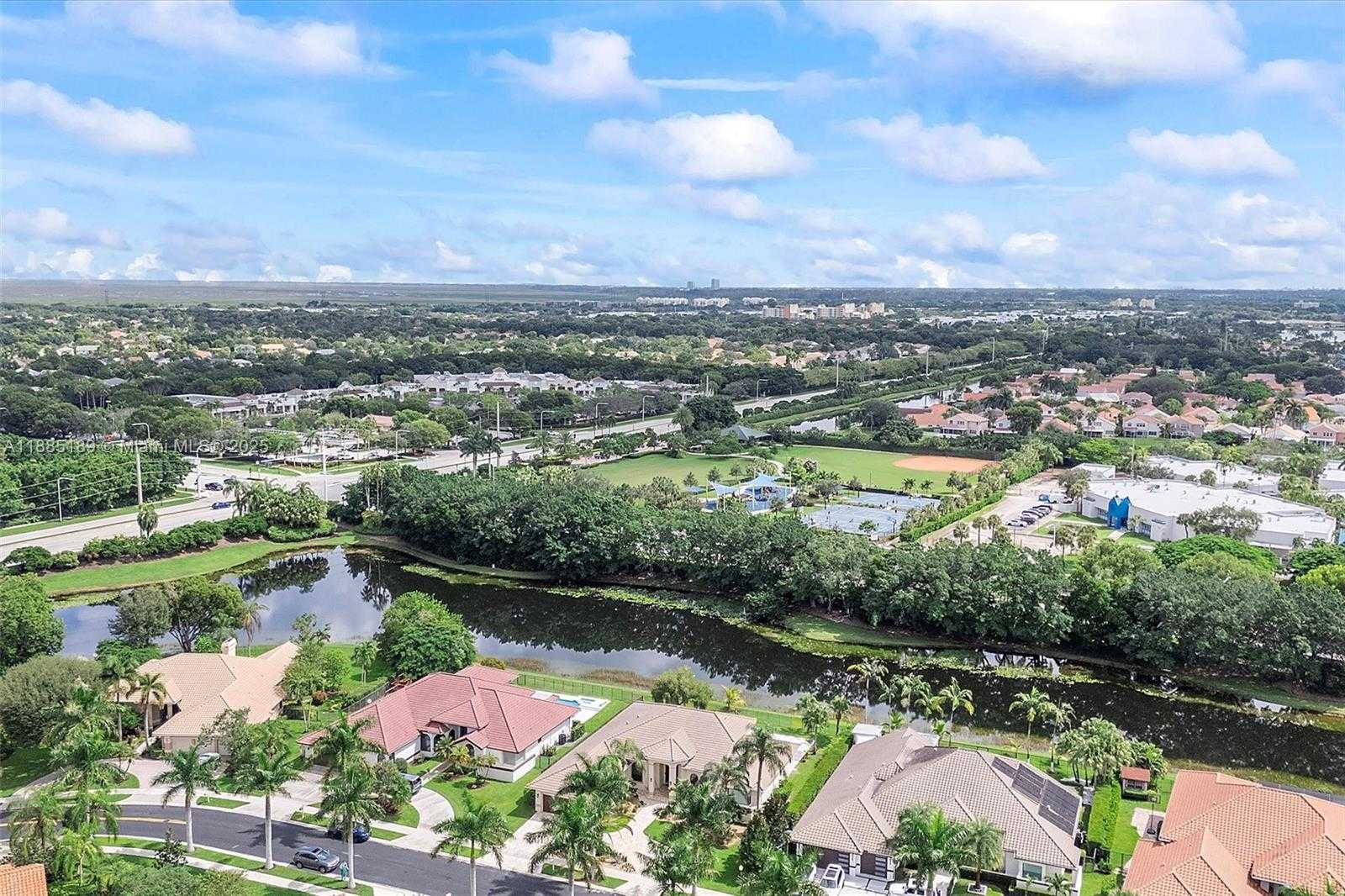 Small Image of 430 ALEXANDRA CIR, Weston Number 36