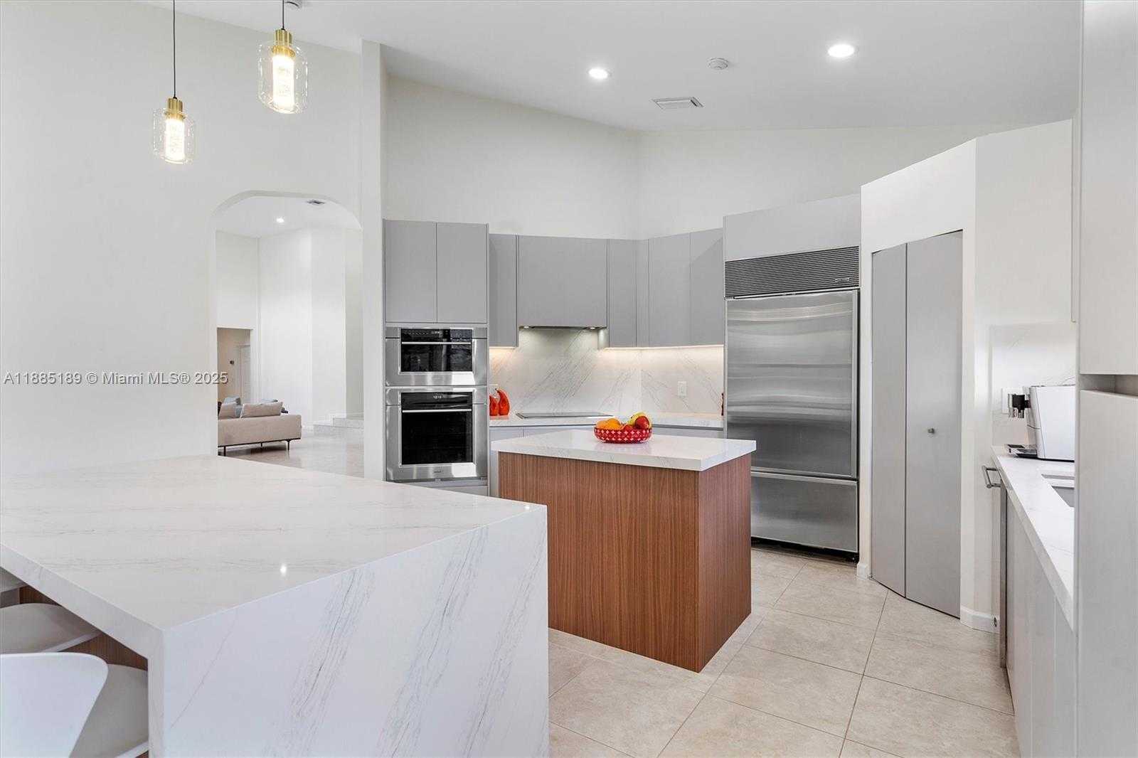 Small Image of 430 ALEXANDRA CIR, Weston Number 42