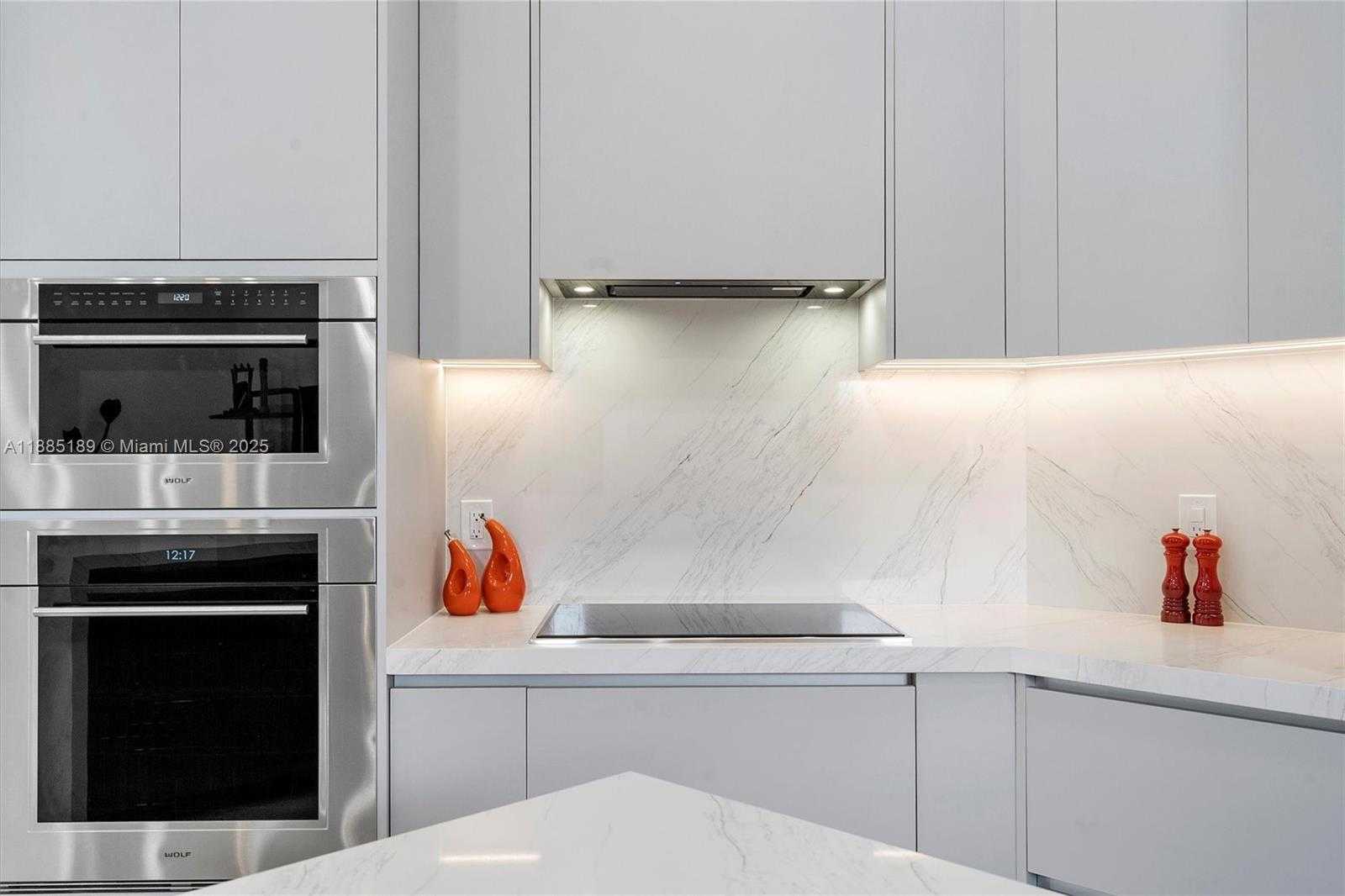 Small Image of 430 ALEXANDRA CIR, Weston Number 44