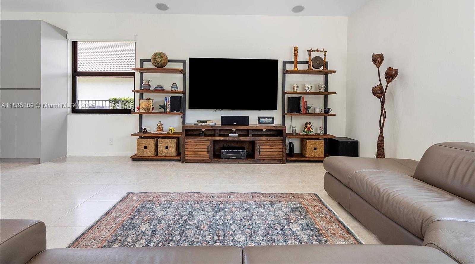 Small Image of 430 ALEXANDRA CIR, Weston Number 46