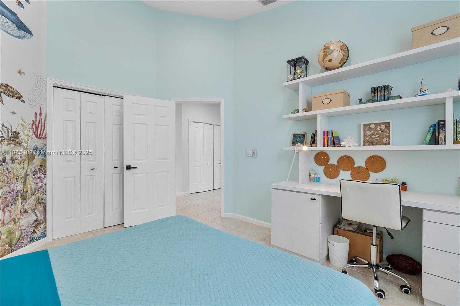 Small Image of 430 ALEXANDRA CIR, Weston Number 51