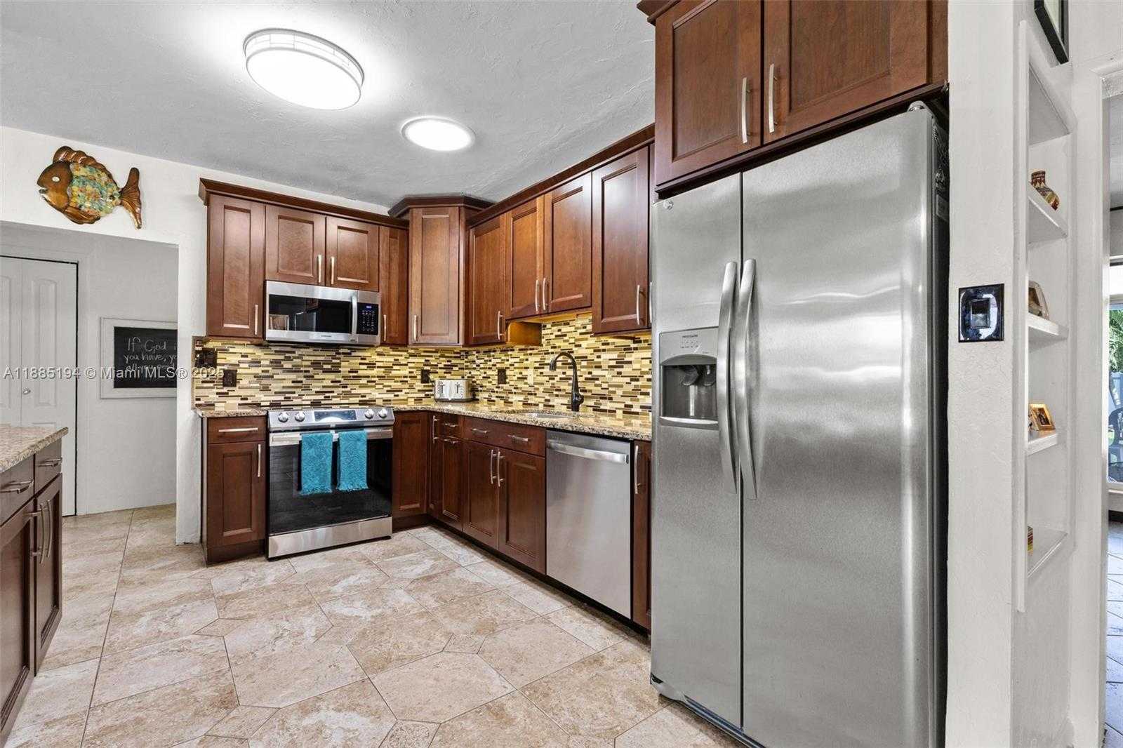 Small Image of 53 NORTH WEST 19TH ST, Homestead Number 19