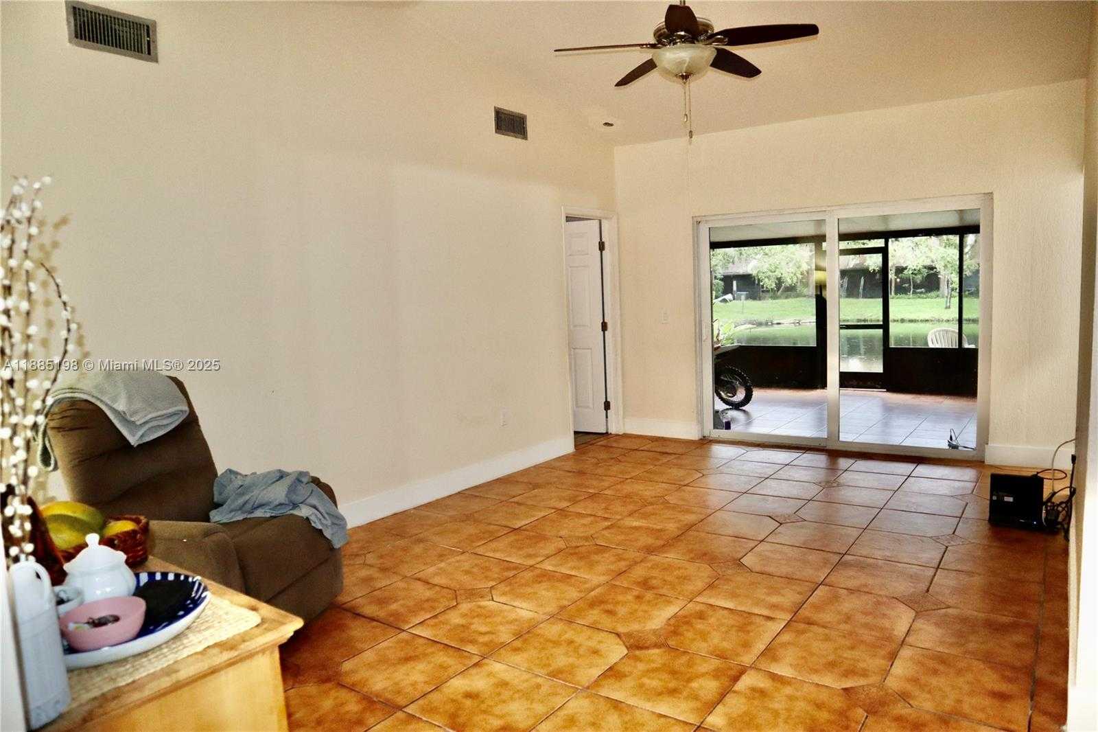Small Image of 9624 NORTH WEST 16TH CT, Pembroke Pines Number 14