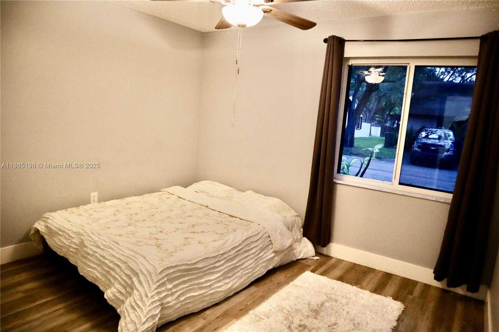 Small Image of 9624 NORTH WEST 16TH CT, Pembroke Pines Number 26