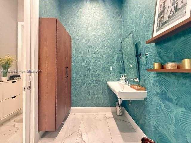 Small Image of 4761 NORTH WEST 85TH AVE, Doral Number 12