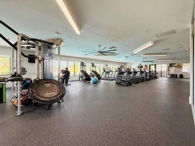 Small Image of 4761 NORTH WEST 85TH AVE, Doral Number 29