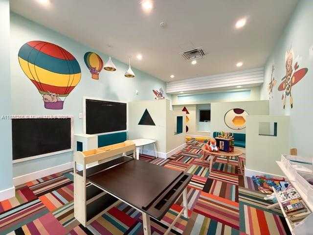 Small Image of 4761 NORTH WEST 85TH AVE, Doral Number 32