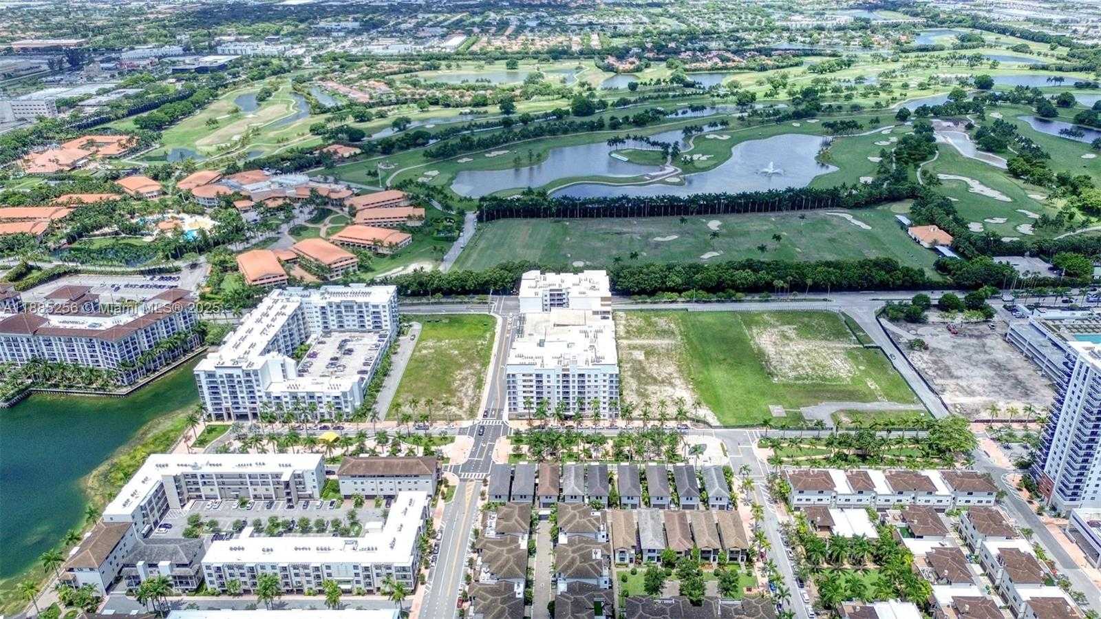 Small Image of 4761 NORTH WEST 85TH AVE, Doral Number 35