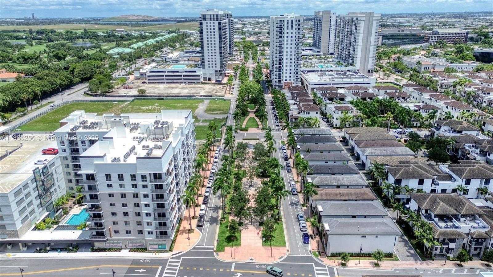 Small Image of 4761 NORTH WEST 85TH AVE, Doral Number 40