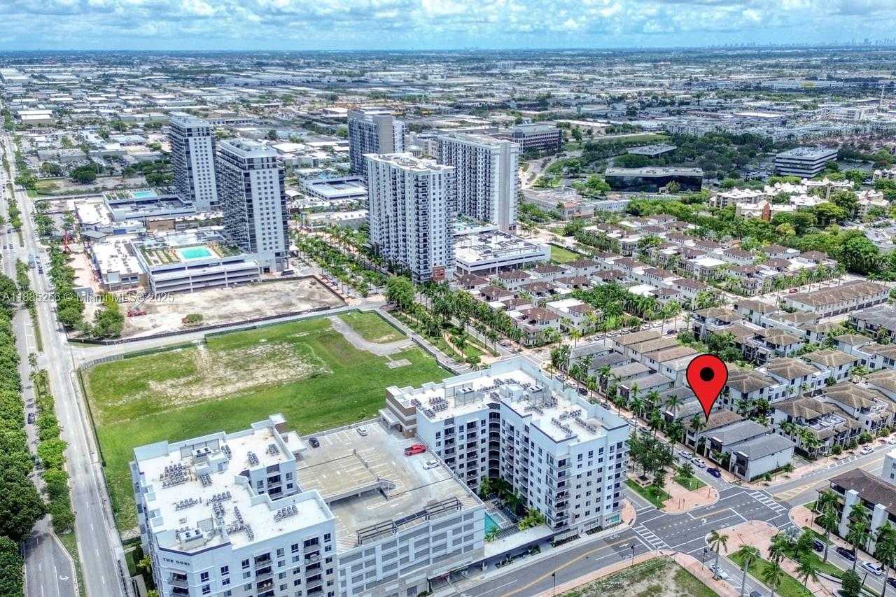 Small Image of 4761 NORTH WEST 85TH AVE, Doral Number 41