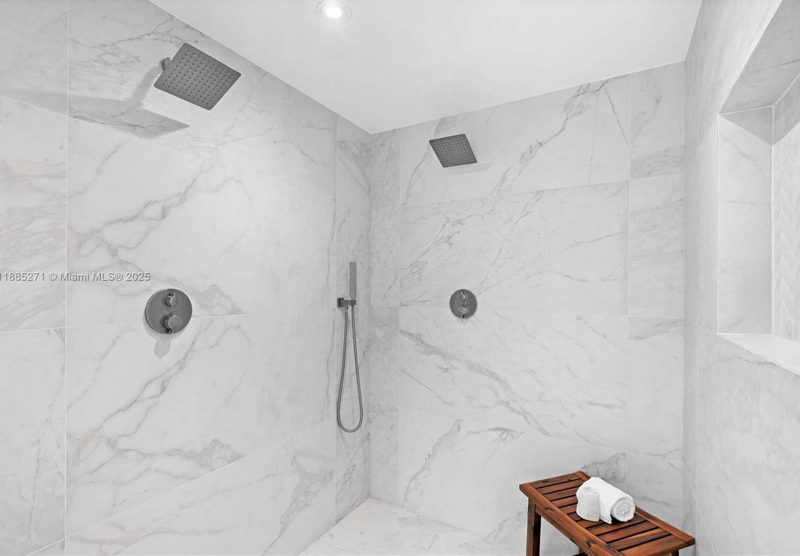 Small Image of 3700 HIBISCUS ST, Miami Number 28