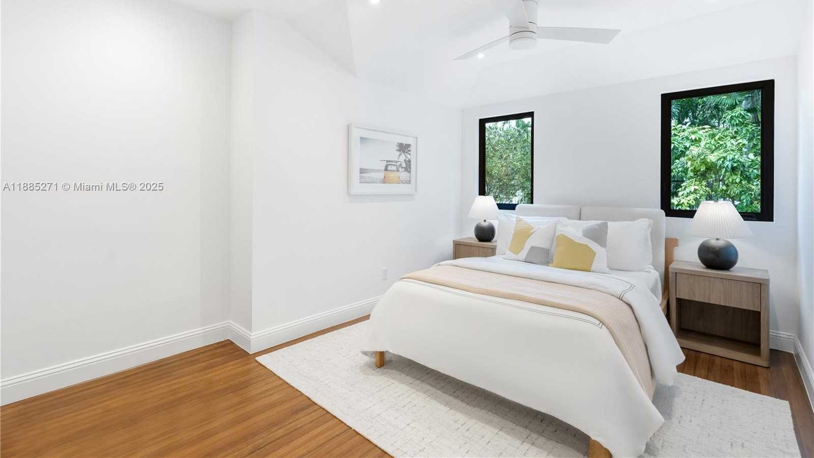 Small Image of 3700 HIBISCUS ST, Miami Number 29