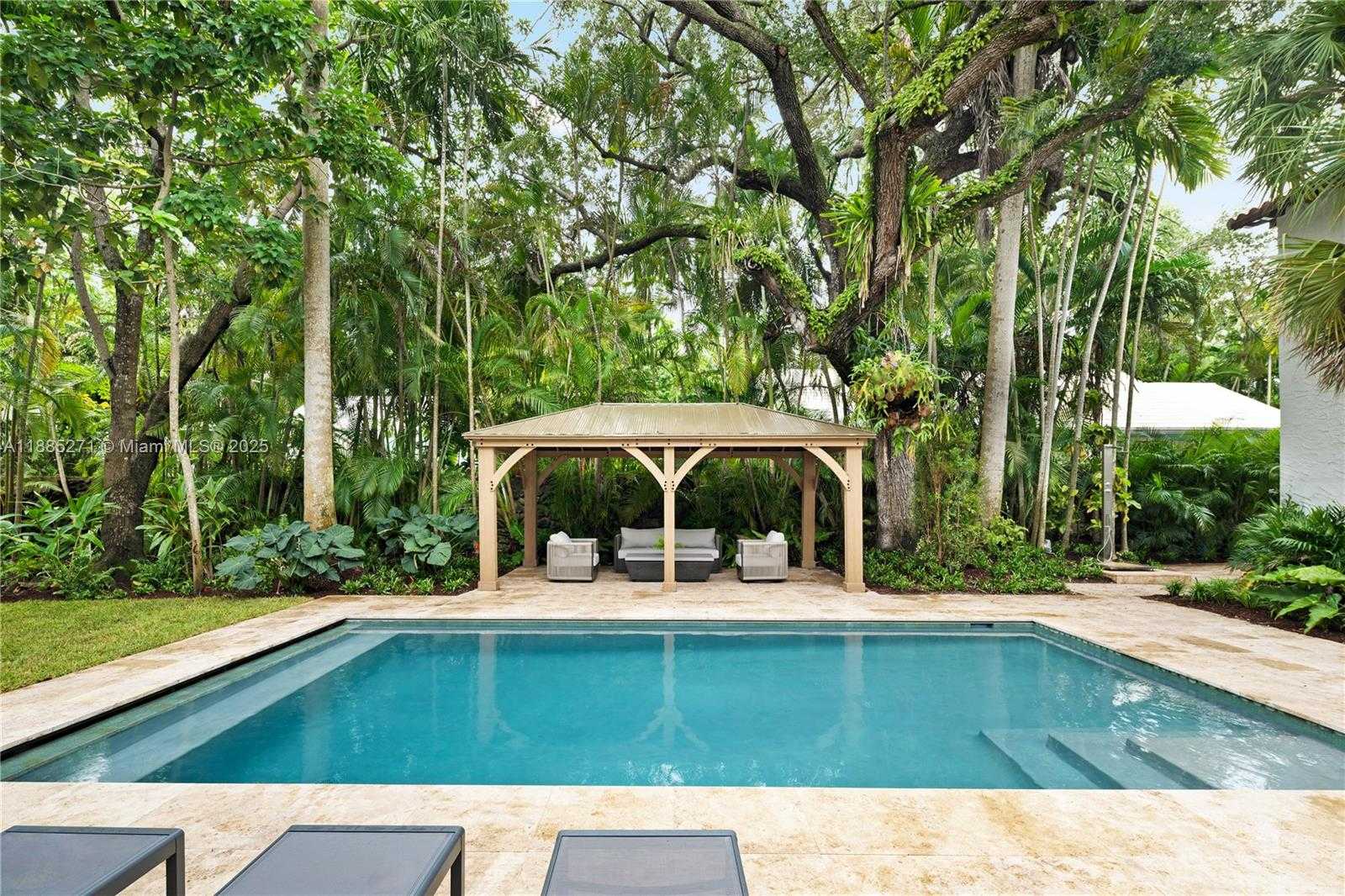 Small Image of 3700 HIBISCUS ST, Miami Number 46