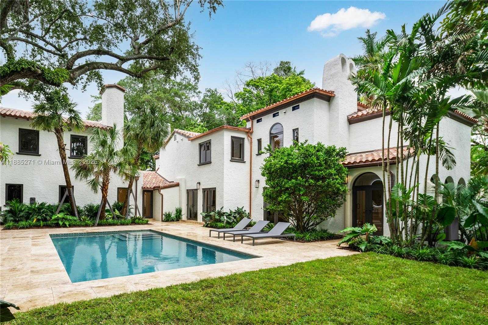 Small Image of 3700 HIBISCUS ST, Miami Number 47