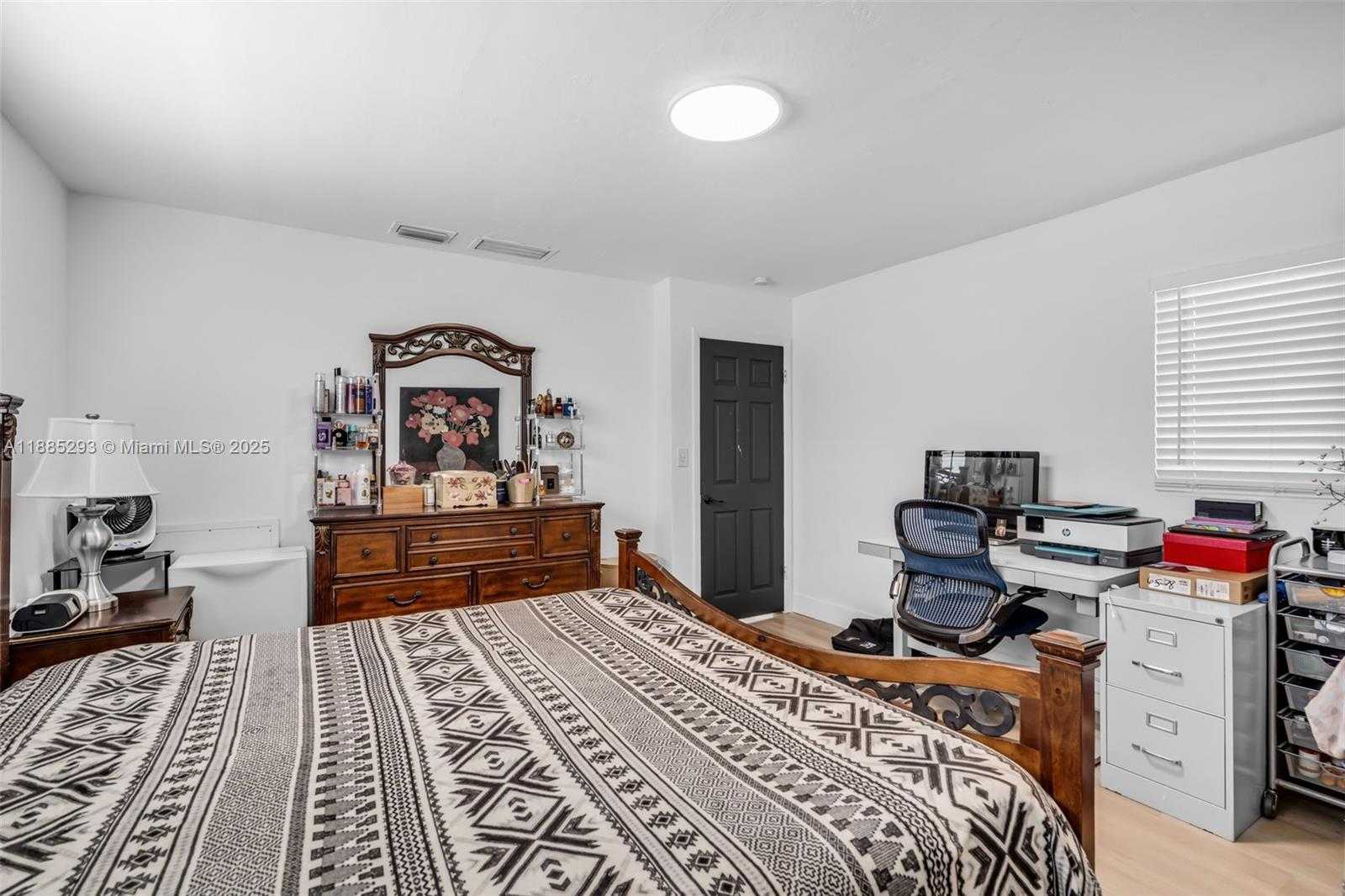 Small Image of 7311 BILTMORE BLVD, Miramar Number 17