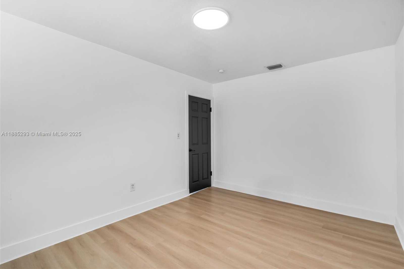 Small Image of 7311 BILTMORE BLVD, Miramar Number 21