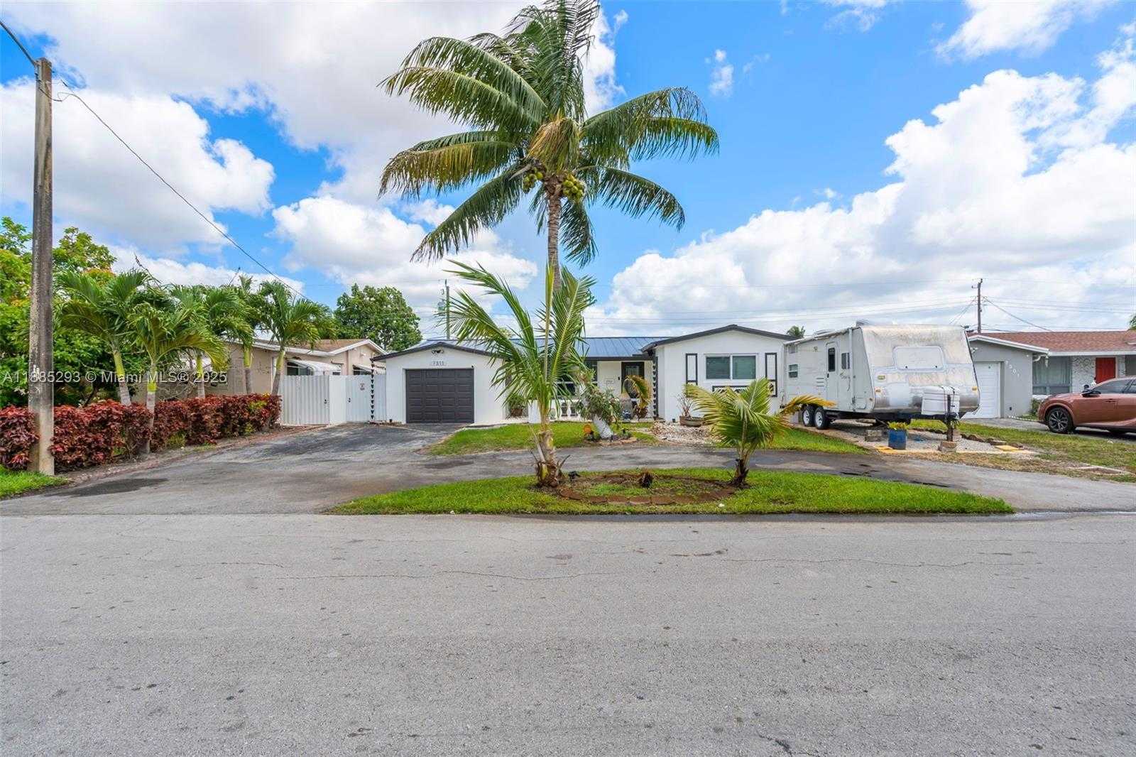 Small Image of 7311 BILTMORE BLVD, Miramar Number 5