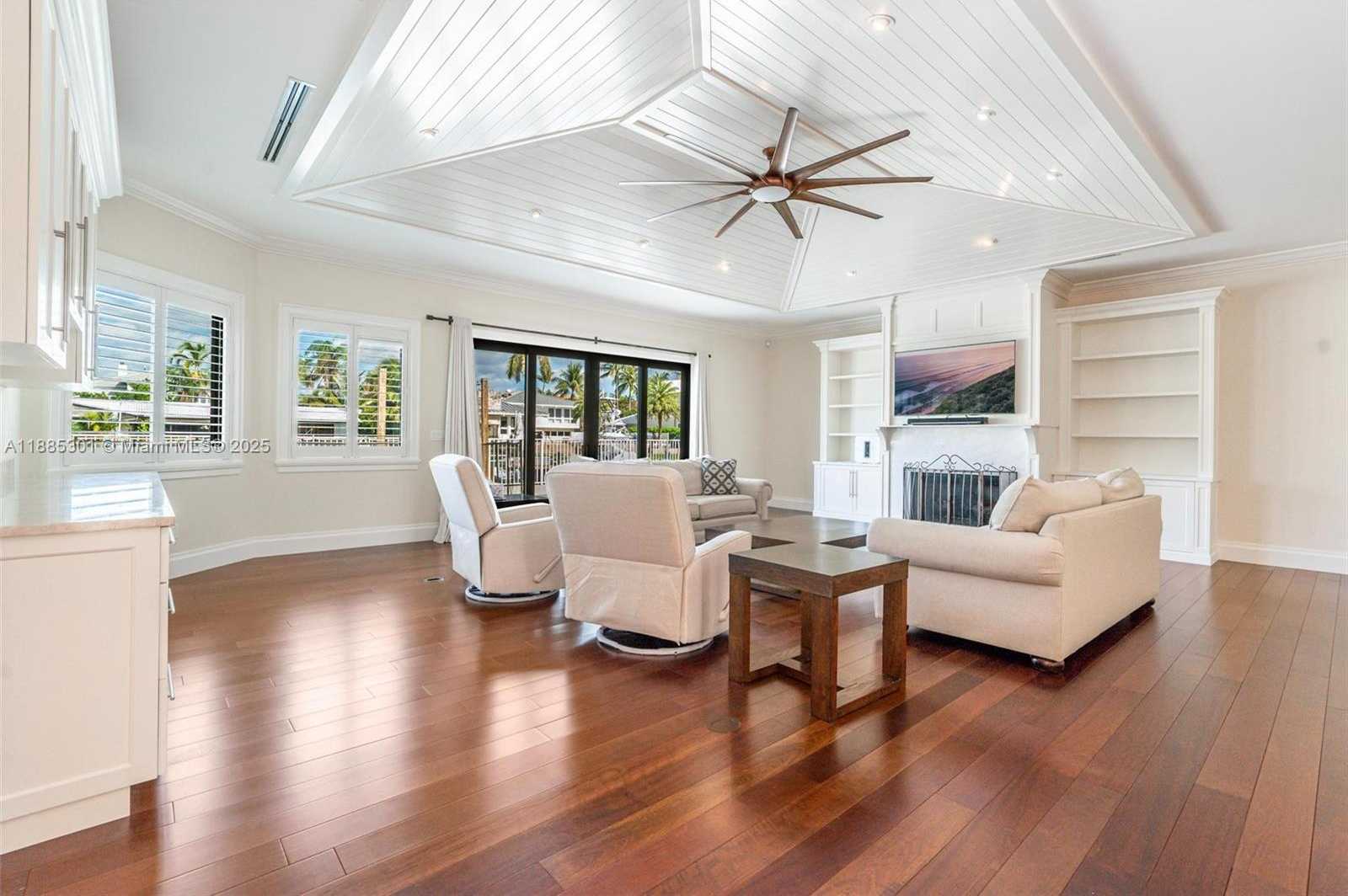 Small Image of 2381 NORTH EAST 24TH ST, Lighthouse Point Number 11