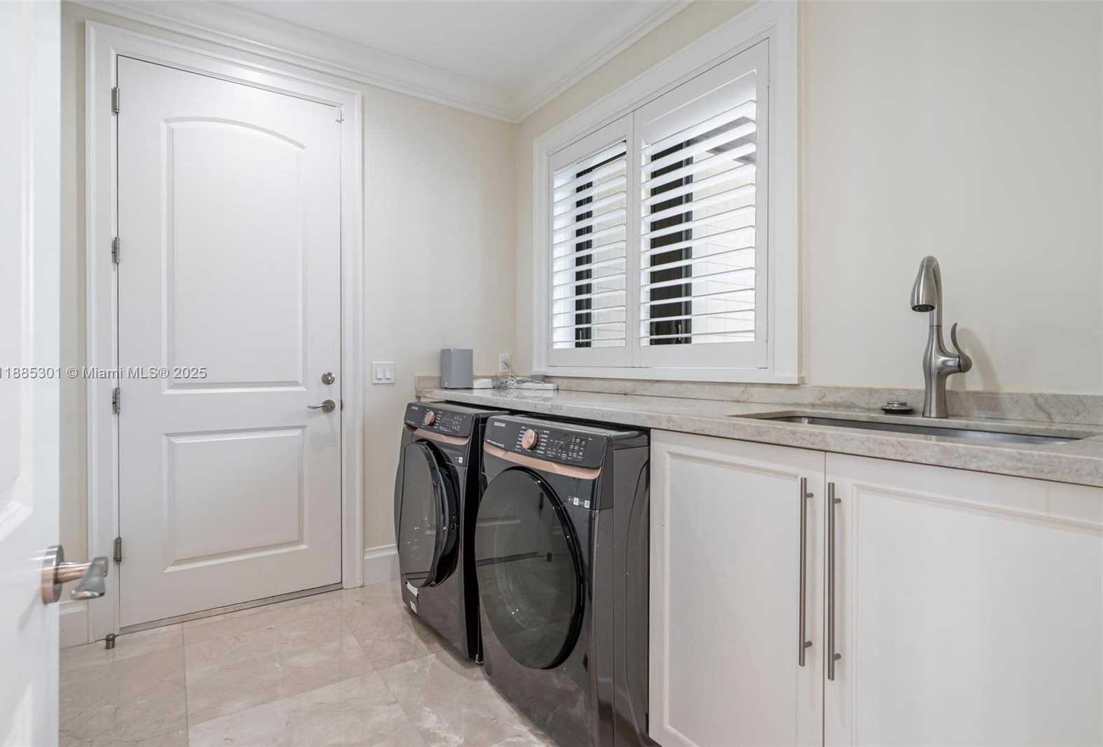 Small Image of 2381 NORTH EAST 24TH ST, Lighthouse Point Number 21