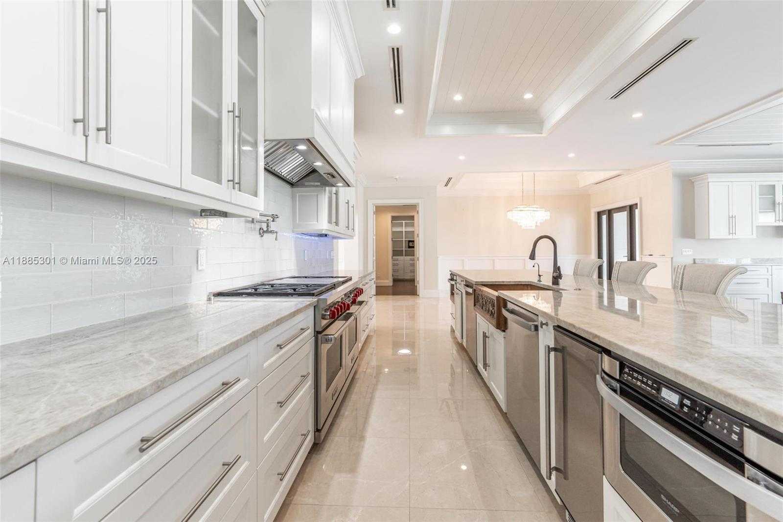 Small Image of 2381 NORTH EAST 24TH ST, Lighthouse Point Number 7