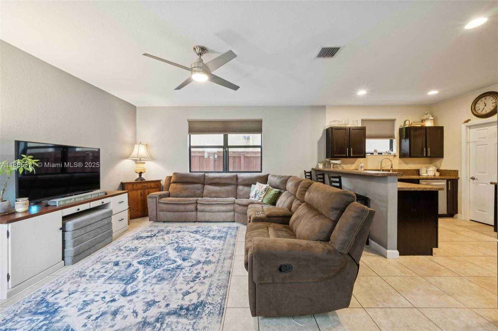 Small Image of 627 SOUTH EAST 34TH AVE, Homestead Number 7