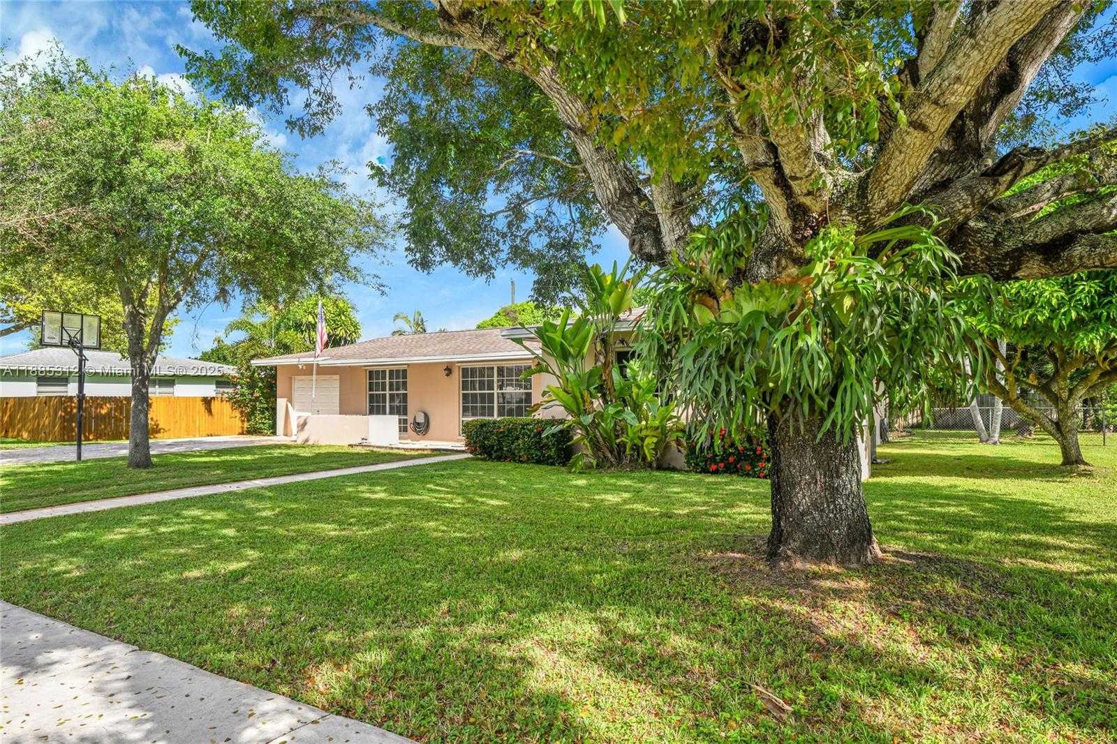 Small Image of 505 NORTH WEST 20TH ST, Homestead Number 4