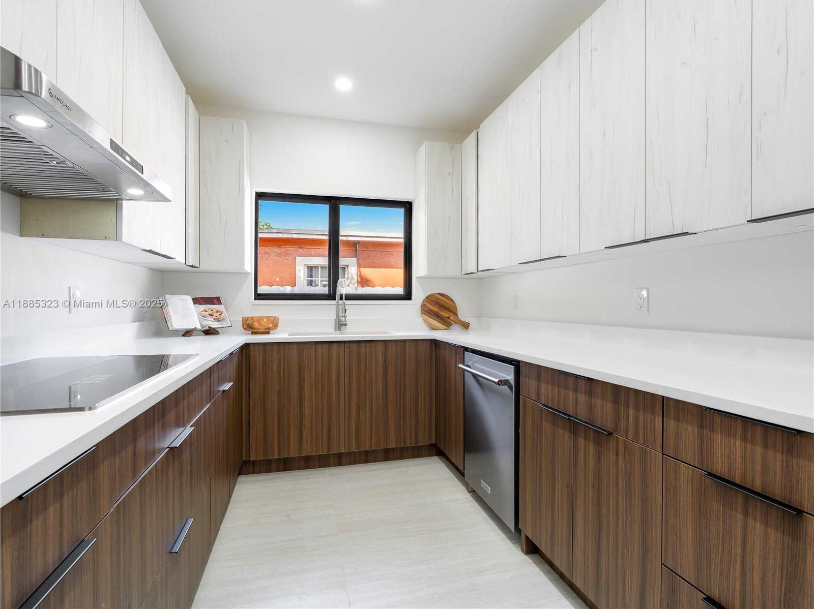 Small Image of 550 NORTH WEST 143RD ST, North Miami Number 10