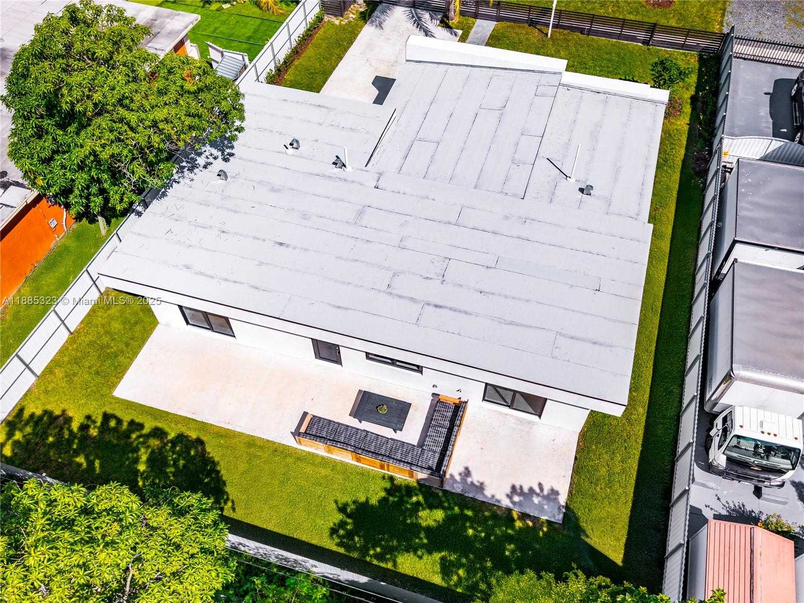 Small Image of 550 NORTH WEST 143RD ST, North Miami Number 23