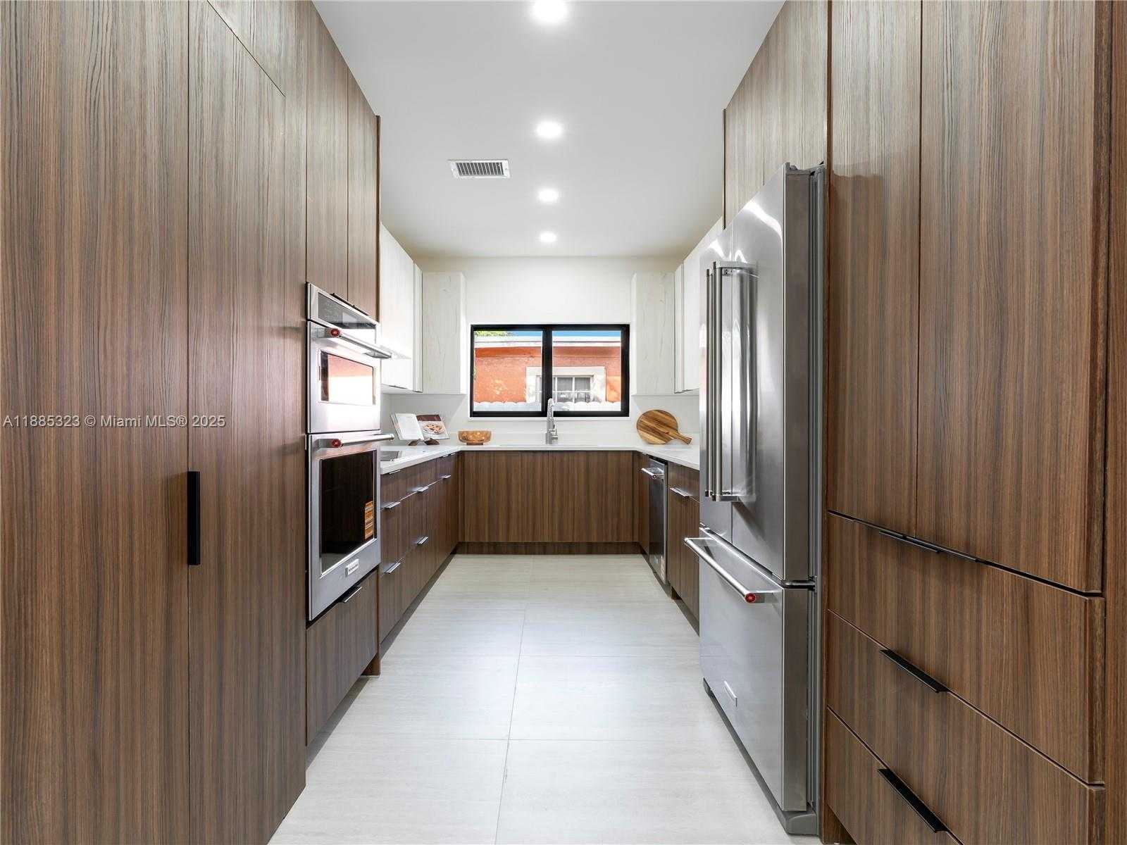 Small Image of 550 NORTH WEST 143RD ST, North Miami Number 8