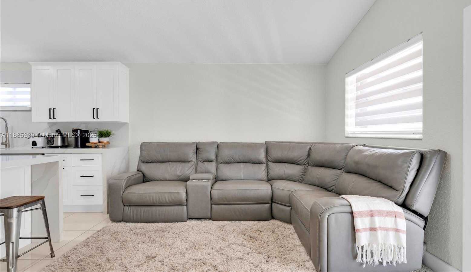 Small Image of 7250 WEST 30TH AVE, Hialeah Number 13