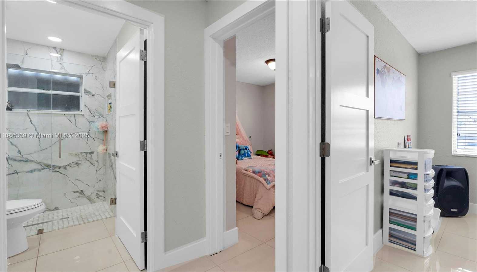 Small Image of 7250 WEST 30TH AVE, Hialeah Number 14